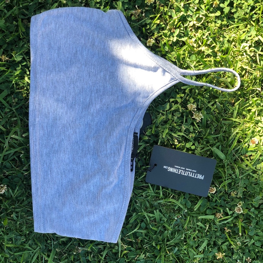 |SOLD| PRETTY LITTLE THING One Sided Crop Top